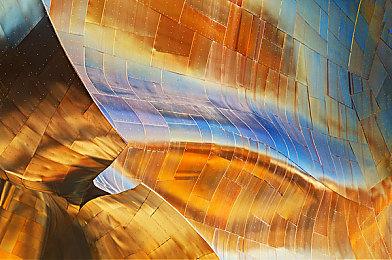 上班累了就去《模拟农场20》种田休息一下吧。